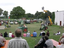 Aus dem von Jochen Valentin bedienten Teleskoplader hatte man einen schönen Überblick über das gesamte Festgelände