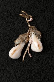 Brosche Grandelschmuck Foto: Leo Wyden