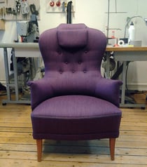 Fåtölj-mod.-Farmor-Carl Malmsten-O.H Sjögren-Tranås.-omklädd-ulltyg-fanny aronsen