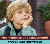 Symbolbild: Junge denkt nach