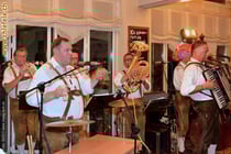 Julius Nötzli mit Geni Good's Glarner Oberkrainer