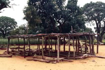 "Reduce to the maximum" auch bei diesem Schulzimmer und Kirchensaal