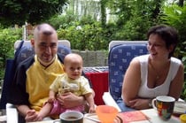 Tina mit Onkel Christian und Tante Kathrin