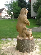 Bärenskulptur