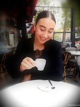 Sur une terrasse à Paris