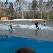 Die neue Wasserski-Stuntshow
