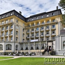 Schon bald eine historische Aufnahme: Kursaal und Hotel Europäischer Hof/Europe vor dem riesigen Umbauprojekt. Von 2014-2014 wird das Hotel mit einem 100-Millionen-Franken-Projekt in ein 5-Stern-Luxushotel umgewandelt.
