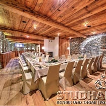 Gourmetrestaurant VIVANDA (15 GaultMillau Punkte) im ehemaligen Kuhstall: IN LAIN Hotel Cadenau in Brail/GR