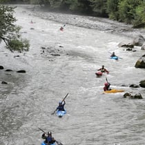 Die Simme oberhalb des Kraftwerks Erlenbach im Simmental