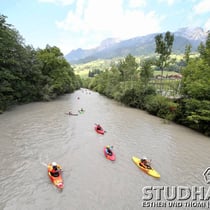 Die Simme unmittelbar vor der Staustufe des Kraftwerks Erlenbach im Simmental