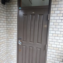 ドア交換施工前