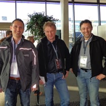 Marco Buchmann und Martin Som von huwag Nutzfahrzeuge AG, Linus Flammer von Haueter Kran AG