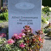 Grabstein / Marmor Nr. 13