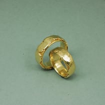 Unsere Knusperringe in Gelbgold