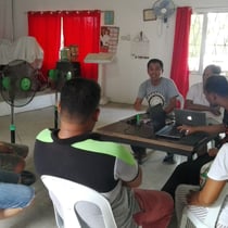 現地協働団体とのミーティングの様子2018