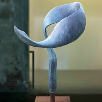 markus priller, o.t., 1/5, 2025, height 180 cm, bronze/iron base – erlas galerie