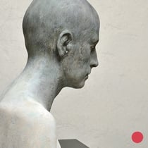 bruno walpoth, "back to me", 2016-18, 41,5 x 41 x 28 cm, linden tree/graphite – erlas galerie