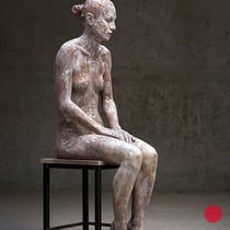 bruno walpoth, "blick nach süden", 2022, 133 x 39 x 58 cm, walnut – erlas galerie