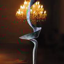 markus priller, o.t., 1/5, 2019, height 180 cm, bronze/iron base, photo©klaus_costadedoi/erlas – erlas galerie