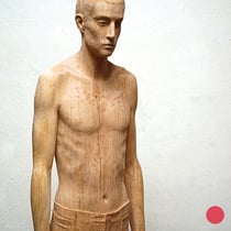 bruno walpoth, "remember 1984", 2024, 90 x 42 x 27 cm, cherry wood – erlas galerie