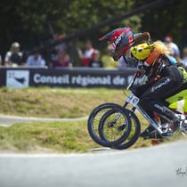 Photographie de sport box race compétition championnats nationaux et internationaux 