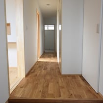 オーク ユニ90 無垢フローリング キャラクター  新潟 アンドウッド andwood