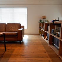 オーク キャラクター 節あり 無垢フローリング andwood