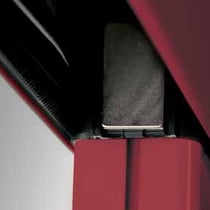 Detalle de mosquitera puerta lateral (guía de arriba)