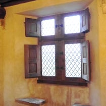 Fenêtre en chêne, 4 vantaux et croix de meneau en bois