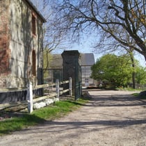 l'entrée de la propriété Ferme Relais de la Baie de Somme gîtes de groupe baie de somme