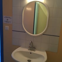 le lavabo et douche chambre 3  Ferme Relais de la Baie de Somme gîtes de groupe baie de somme