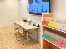 低酸素ルームです。自走式トレッドミル、マイマウンテン、バイクがあります。