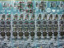 基板実装のサンプルです