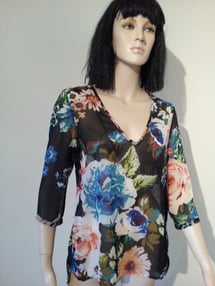 Hawai/ Flowerpowerbluse,Gr.M/L, Fr.12.-