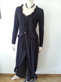 PIRATIN Bluse Gr.36/38 Fr.12.-, Hose Gr.36/38 Fr.14.-