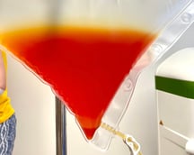 INUSpherese in Wien: Post-Covid-Eluart mit Rotverschiebung und einem Kegel an der unteren Spitze.