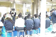 もうお馴染みとなったゼネラルヒートポンプ工業(株)さんの「足湯体験」足湯は気持ちいいけど説明もちゃんと聞いてますよ!!