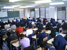 模擬試験や大学説明会なども行います。