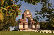 Somme Groupes - Agence de voyages - Réceptif - Baie de Somme - Amiens - Haute Somme - Circuit du souvenir Somme - Mémorial - Première guerre Mondiale - Grande Guerre - Soldats - Champs de Bataille de la Somme - Thiépval - Péronne - Albert