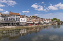 Somme Groupes -Réceptif - Agence de voyages - Séjour - Voyage en groupes - Vallée de la Haute Somme - Côte Picarde - Séjour en baie de Somme - Amiens - Cathédrale d'Amiens - Colorisation de la Cathédrale - Chroma Cathédrale d'Amiens - Découvrir la Somme