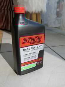 Race Sealant von Stan's NoTubes