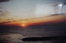 「夕凪の日本海」