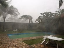 Der Sturm lässt seine Muskeln spielen