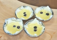 ⑧  ⑦の上にブルーベリーを載せる