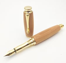 エフスタイル　ハンドメイド　メイドインジャパン　日本製　銘木　温もり　心 贈りもの　入学　 就職　お祝い　プレゼント　父の日　ギフト　母の日　敬老の日　ご褒美　男　こだわり　回転式 　ウッド　おしゃれ　おすすめ　オフィス　オリジナル　かわいい　岐阜　クラフト 　手づくり　 クリスマス　 日本　 ネット　 ペン 　ボールペン 　メンズ 　ステキ 　 会社 　工房 　高級 　細工 　作家 　作品 　手作り 　種類　小物　職人　人気　製品　専門　珍しい　通販　ファッション　文具　万年筆　面白い　木　木製