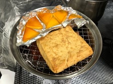 10分間さくらチップの煙で燻した後