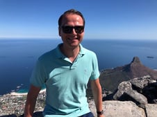 Andreas vom Blog Generation Finanzen an der Küste in Kapstadt in Südafrika