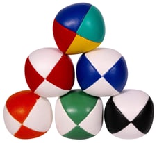 plusieurs belles balles de jonglage
