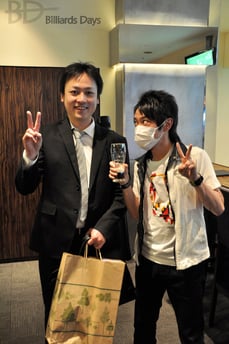 村山博之・元プロ（左）と鈴木さん（右）　※この写真は3ヶ月前のものです