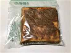 味噌漬けにして冷蔵庫で保管